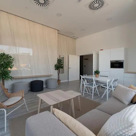 Apartment Xpce Urban 6 Skyline - Parking Free *